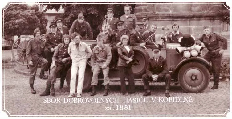 Sbor dobrovolných hasičů v Kopidlně se Stratílkem, archivní snímek